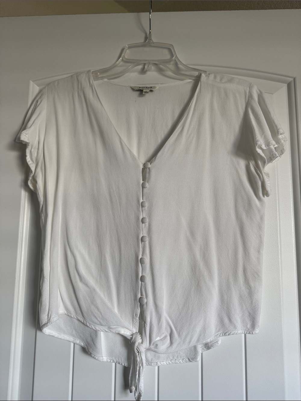 Women’s White V-Neck Button-Front Tie Blouse
